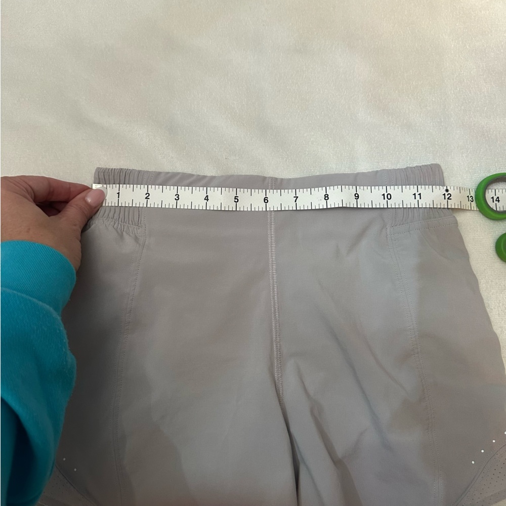 Lululemon Gray Hotty Hot High-Rise Lined Short Size 0 - 51007 - Picture 10 of 11